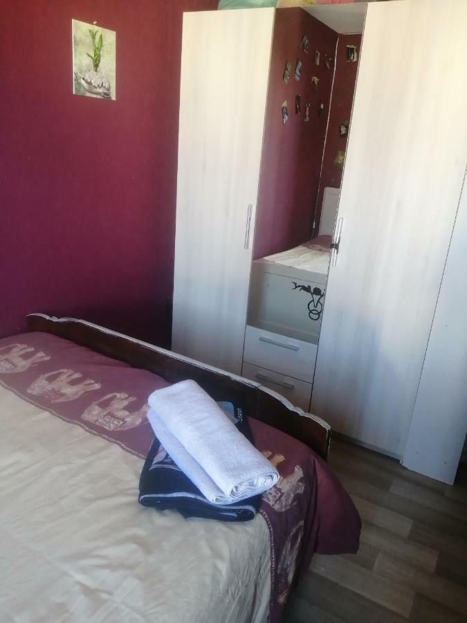 Un Petit Nid Douillet Hotel Tarbes Luaran gambar